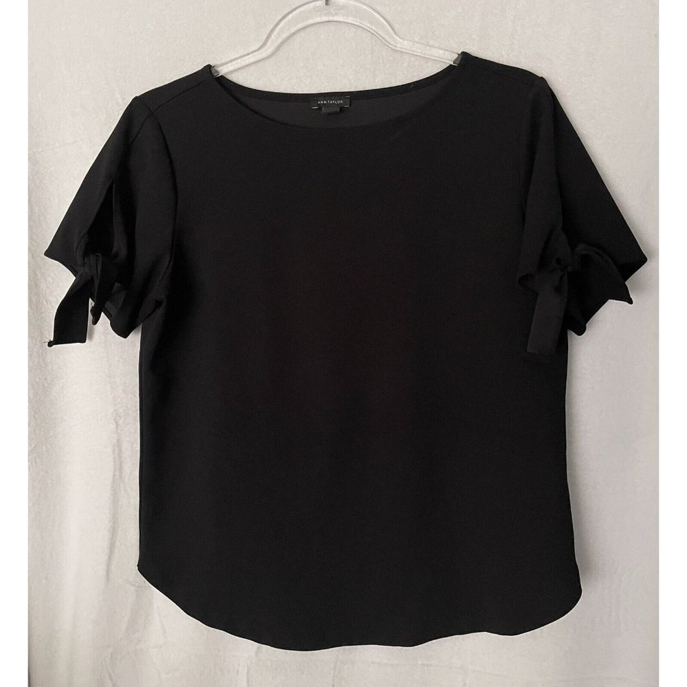 Ann Taylor Shirt Womens S Black Blouse Short Sleeve with Tie Feature Classic